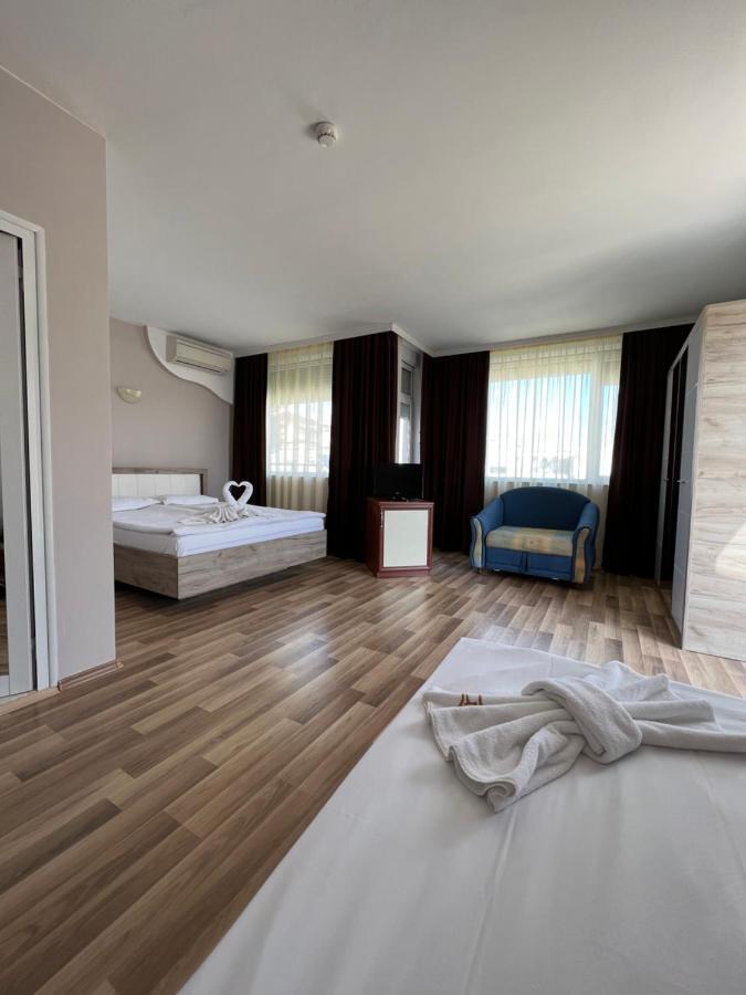 Hotel Incognito Pomorie Поморие Экстерьер фото