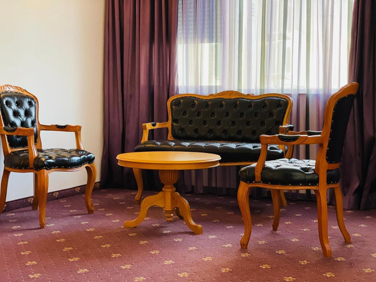 Hotel Incognito Pomorie Поморие Экстерьер фото