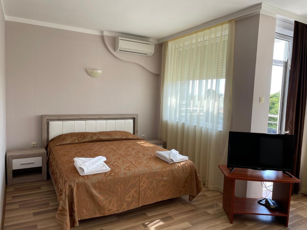 Hotel Incognito Pomorie Поморие Экстерьер фото